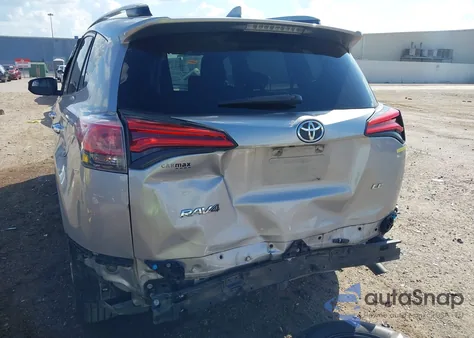 2017 Toyota Rav4 Le z USA, uszkodzony, nr VIN 2T3ZFREV3HW335310